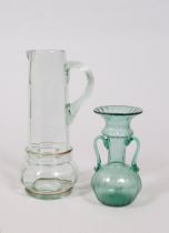 Glaskrug und Vase, wohl Krumau, 20.Jh., 2-tlg.
