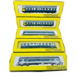 Trix Trains 'OO' Gauge Class 124 Blue / Grey 2x car DMU with 3x further coaches - all boxed (5)