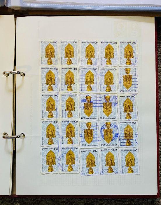 Stamps. Several albums in plastic crate containing more modern issues worldwide, duplicated, at - Bild 3 aus 5