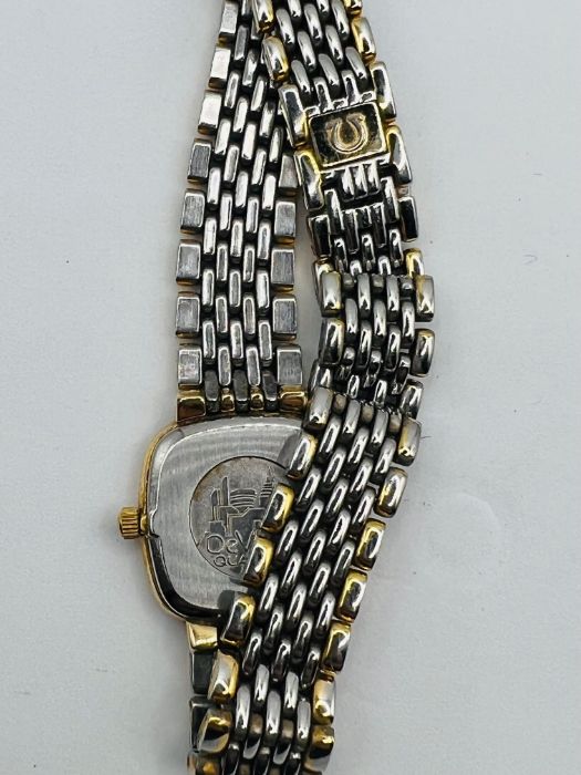 A Ladies Omega DeVille Wrist watch in stainless steel with gold highlights, chevron silvered pattern - Image 4 of 5