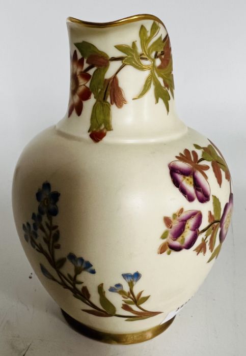 A Royal Worcester blush ivory jug painted with flower sprays, gilt highlights, pattern 1094, 14cm - Image 2 of 3