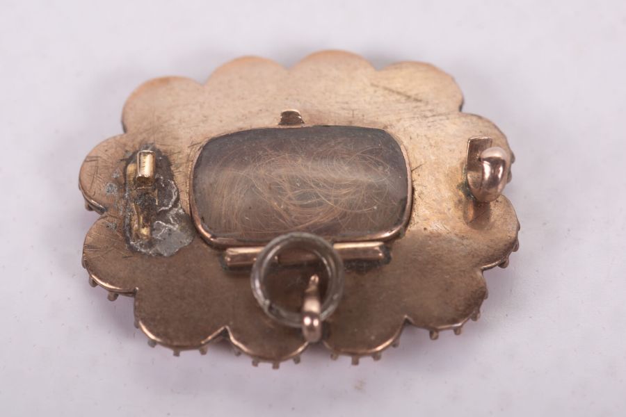 A pair of early 19th century yellow metal sentimental hair brooches - one is set with 12 coral - Image 6 of 6