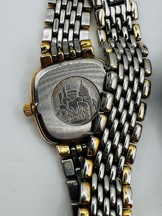 A Ladies Omega DeVille Wrist watch in stainless steel with gold highlights, chevron silvered pattern - Image 3 of 5