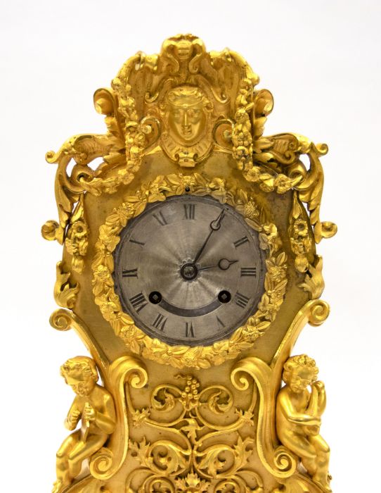 A Yveries of Paris French mantle clock or table clock under a glass dome, with 3" silvered dial, two - Bild 3 aus 4