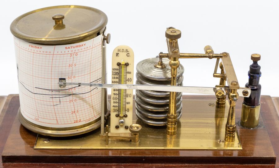 A cased barograph/weather station together with charts, thermometer and ink. In a mahogany case with - Bild 2 aus 3