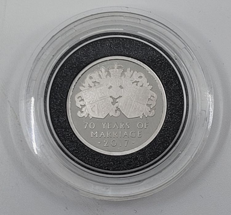 An Elizabeth II UK 2017 "The Platinum Wedding Anniversary" 25 pounds platinum proof coin, limited - Image 2 of 3