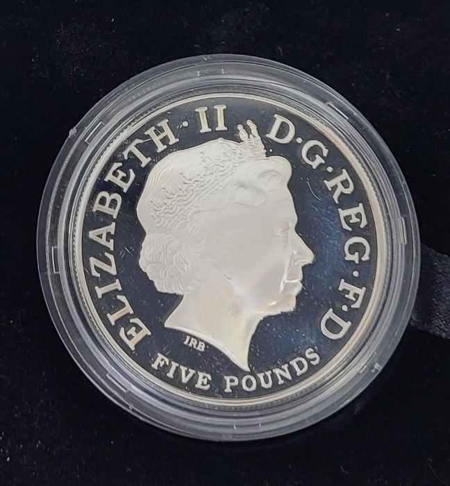 An Elizabeth II 2013 UK five pounds (crown) "The Christening of HRH Prince George of Cambridge" - Image 2 of 3