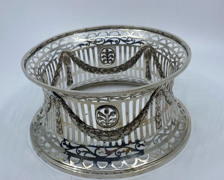 A silver centrepiece stand, by Charles Clement Pilling, London 1903, in the Neo-Classical style,