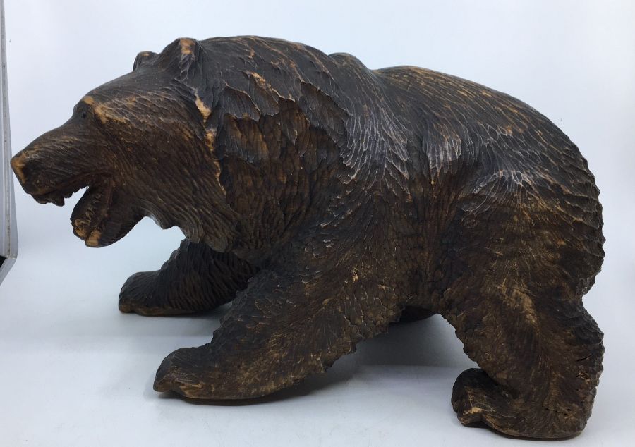 A large Japanese carved wooden bear - Image 7 of 7