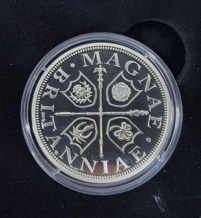 Two Elizabeth II Royal Mint 2005 Alderney 5 pounds (crown) "HRH Prince Henry of Wales 21st Birthday" - Image 3 of 6