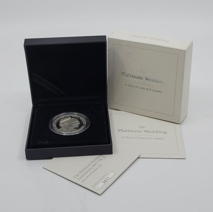 An Elizabeth II 2017 UK "The Platinum Wedding Anniversary" 5 pounds silver proof Piedfort