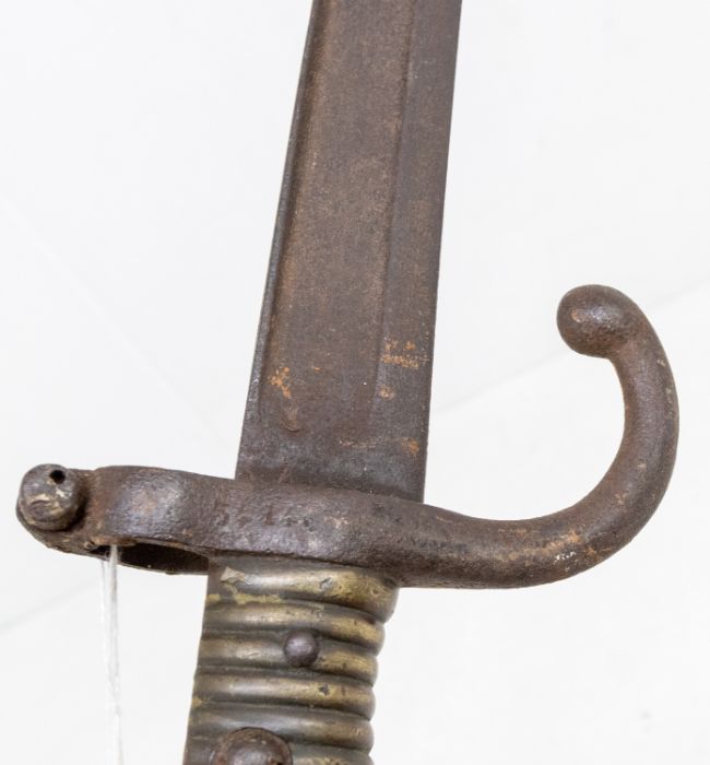 A French M1866 Chassepot Sabre Bayonet, dated 1871 to the flat back of the blade, ribbed brass - Image 5 of 5