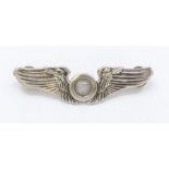 A United States Air Force observers badge. Made in white metal with 2 clutch in fixings to the