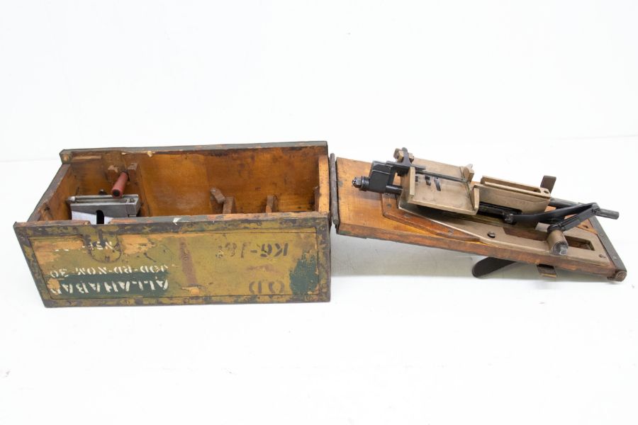 Speed loader for belt fed machine gun, using 303 round, with original wooden transit case, the