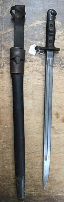 WW1 US 1913 Remington bayonet with leather scabbed & frog. 17” blade.