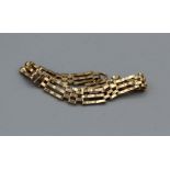 A 9ct gold gate bracelet (missing clasp). Approximate weight 10.4gm