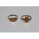 Two 9ct gold signet rings, one unengraved, size Q, the other with the initials SM, size Q. Total