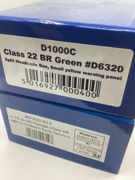 Dapol Model Railway Toys Boxed  ; D6320 Class 22 d1000C BR Green split head code box -small yellow - Image 3 of 4