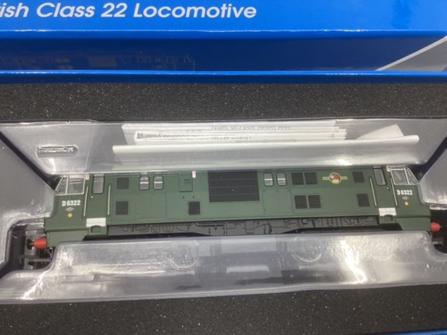 Dapol model Railway boxed toy ; 4D 012 009 Class 22 D6322 BR green SYP disc H code. Appears unused/ - Image 3 of 3