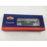 Bachmann model railway interest; 35076A  Class E4 Southern green 2517 boxed-appears as unused (1)