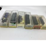 TRIX Model Railway Vintage plastic containers with original freight railway pieces (6)