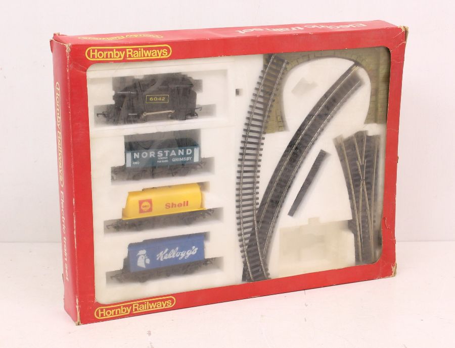 Hornby: A boxed Hornby, OO Gauge, City Industrial Set, Reference R1127; together with a boxed - Image 3 of 3