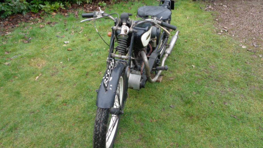 1929 BS 9739 Matchless 350 motorbike.  Registered 23/12/1929 - Image 2 of 3