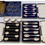 A collection of silver to include; a cased set of six teaspoons, Birmingham, 1929, Arthur Price