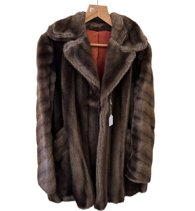 Two men's sheepskin jackets and a faux faux jacket, (womens) (3) - Image 2 of 2