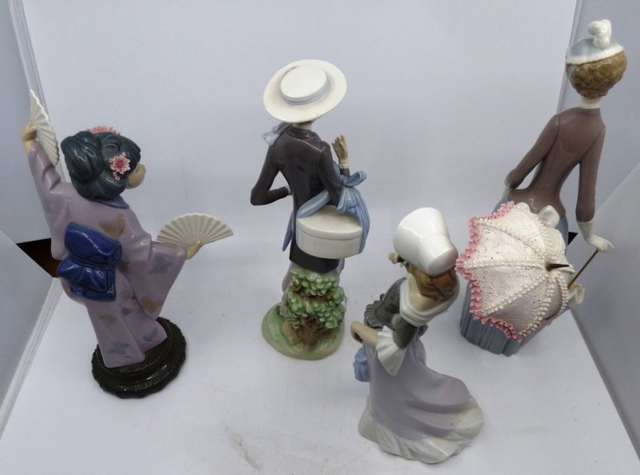 A group of LLadro figures all in good condition, The pink umbrella does detach, the tallest figure - Image 3 of 4