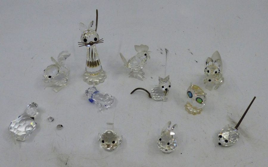 A collection of Swarovski Crystal glass animals, to include a Squirrel, cats fox etc, tallest just - Image 3 of 3