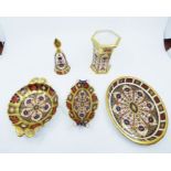 A collection of Royal Crown Derby old Imari pattern 1128, to include a candle snuffer, a vase, 2 pin