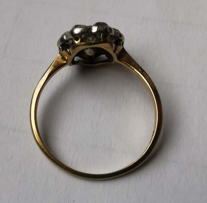 A diamond and 18ct gold and platinum flower cluster ring, set with old cut diamonds, head approx. - Image 3 of 4