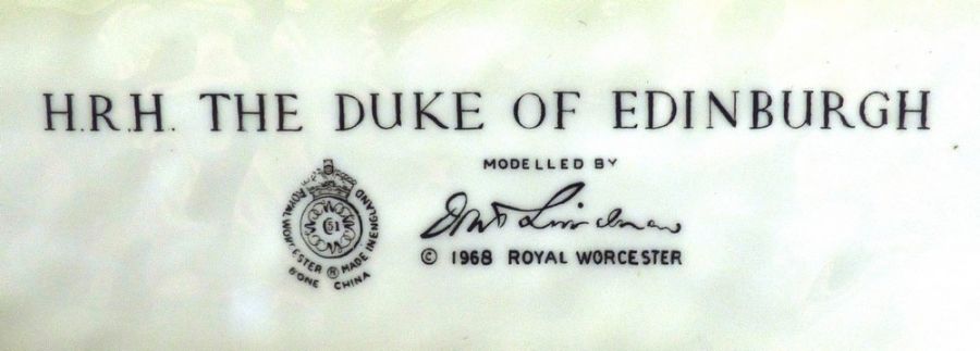A Royal Worcester limited edition figure HRH Duke Of Edinburugh on his horse playing Polo C1968, - Image 4 of 5