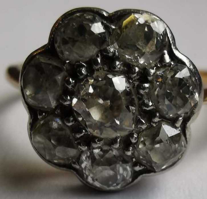 A diamond and 18ct gold and platinum flower cluster ring, set with old cut diamonds, head approx. - Image 4 of 4