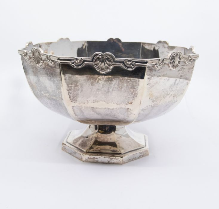 A Modern silver octagonal rose bowl, plain body with reeded and shell raised border, hallmarked by