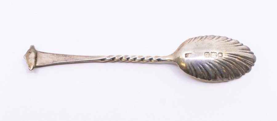 A set of eleven late Victorian silver Onslow style teaspoons, with shell bowls, hallmarked by Josiah - Image 2 of 2