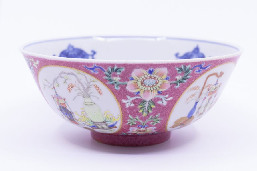 An Imperial porcelain famille rose pink ground medallion bowl, Daoguang (1821-1850) seal mark in - Image 2 of 12