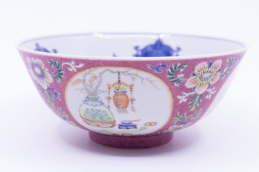 An Imperial porcelain famille rose pink ground medallion bowl, Daoguang (1821-1850) seal mark in - Image 3 of 12