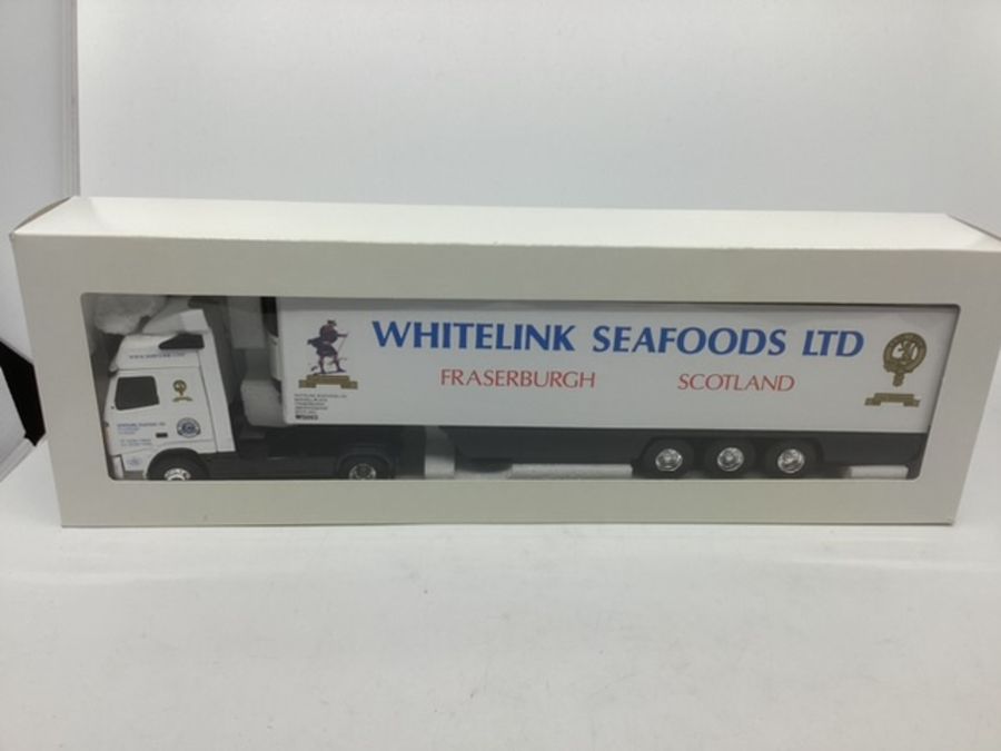 Elinor France track toys ; r113041 Volvo white links seafoods truck 1:43 scale boxed (1) unused