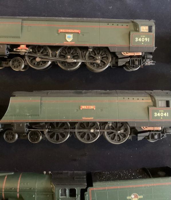 Large excellent  Hornby and German Toy train Loco tender trucks and various carriages from a Model - Image 10 of 10