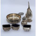 Bigelow, Kennard and Co, an American Stirling silver presentation porringer with anthemion pierced