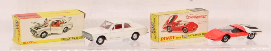 Dinky: A pair of boxed Dinky Toys vehicles, Fiat Abarth 2000, Reference 202; and Ford Cortina De