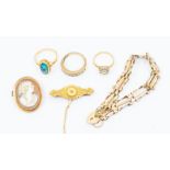 A collection of 9ct gold jewellery to include a opal doublet ring, set with oval stone, size P, a cz