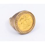 An Elizabeth II sovereign dated 1981, mounted in a 9ct gold ring mount, size Y, total gross weight