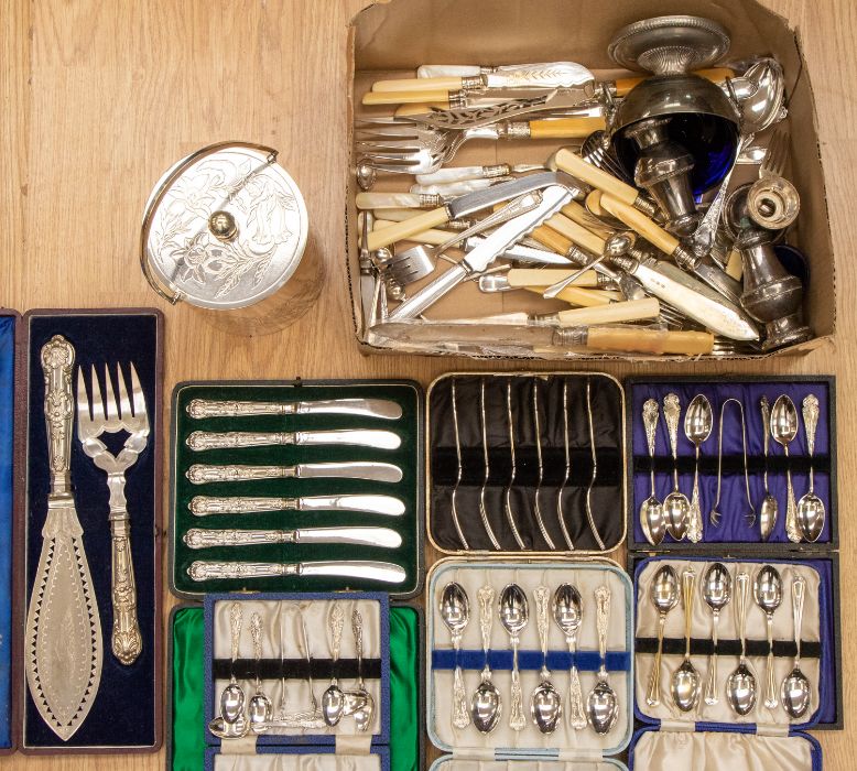 Cased silver plate flatwares, condiments and loose items.