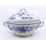 A Worcester Crescent Period blue and white tureen, in a floral and fruit design
