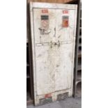 Steel workshop cabinet with double doors. THIS ITEM IS OFF SITE AND SHOULD BE COLLECTED FROM