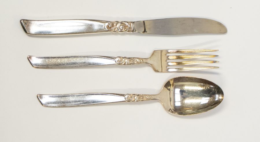 A collection of early to mid 20th century silver plated items, including fruit baskets, flatware, - Image 3 of 3