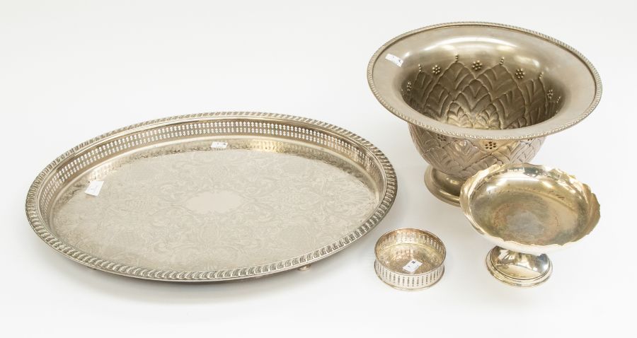 A collection of plate to include: Arts & Crafts style table centrepiece bowl, stylised floral